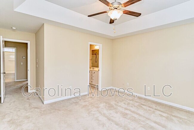 Building Photo - 302 Waycross Ln