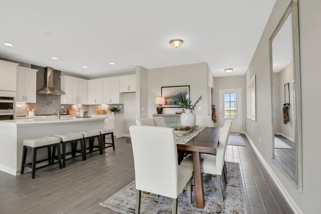 Building Photo - 823 Cherry Elm Dr