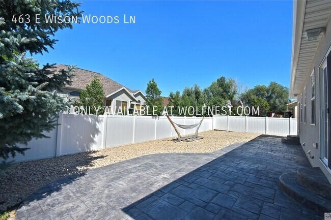 Building Photo - Stunning 6 Bedroom Fort Union Home! No Dep...