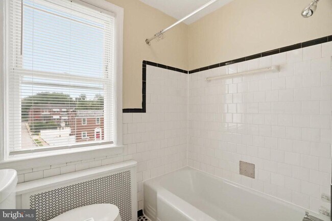 Building Photo - 3116 Leighton Ave