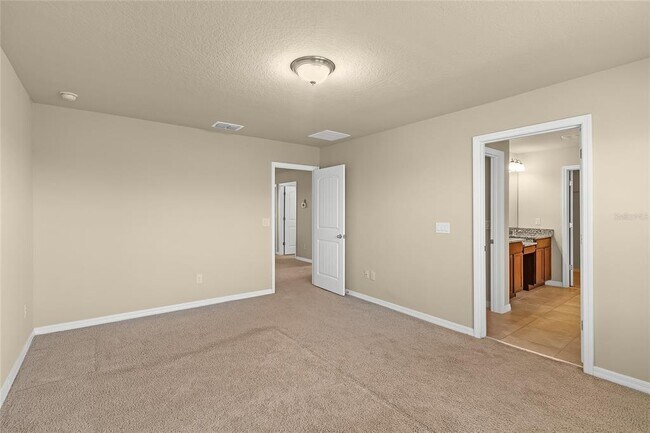 Building Photo - 16043 Pebble Blf Lp