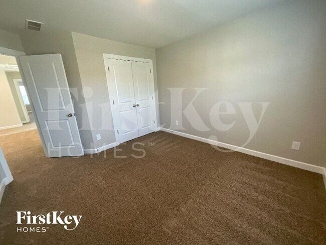 Building Photo - 533 Cedar Knoll Cir