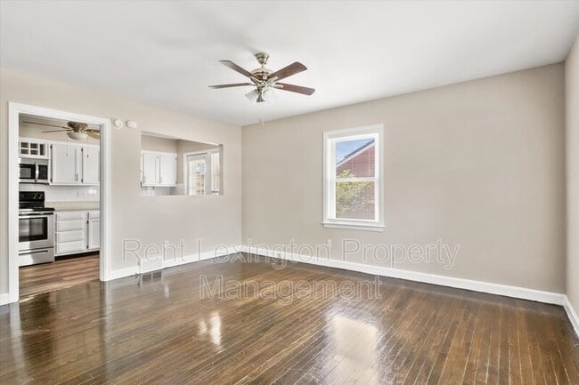 Building Photo - 1462 Meadowthorpe Ave