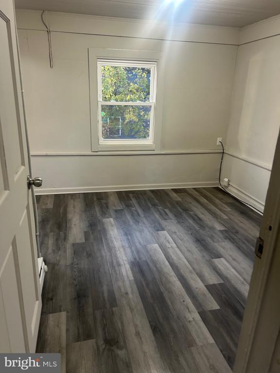 Building Photo - 3900 W Garrison Ave