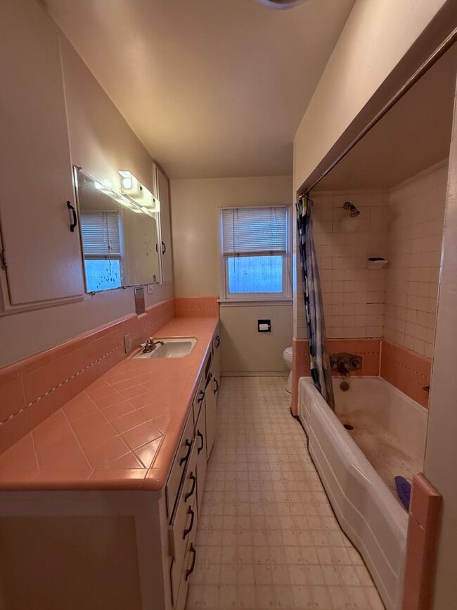 Building Photo - 155 North St