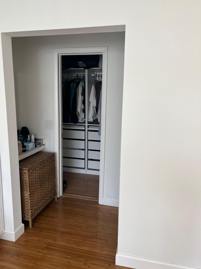 Building Photo - 3522 NE 171 St