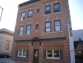 Building Photo - 809 1/2 N.A. Street
