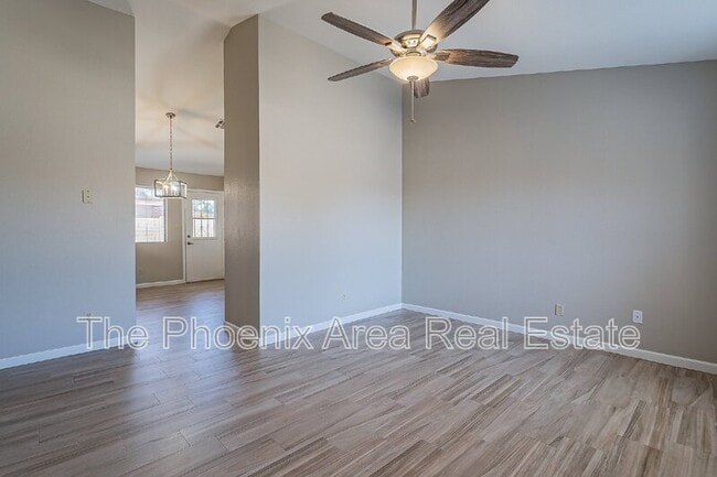 Building Photo - 5714 N 68th Ave
