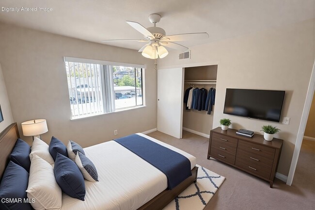 Building Photo - 28825 Conejo View Dr