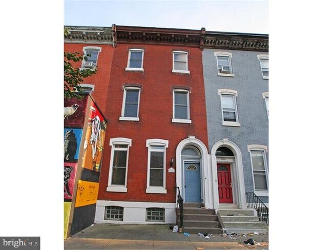 Building Photo - 2808 W Girard Ave
