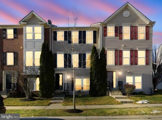 Building Photo - 886 Lowe Rd