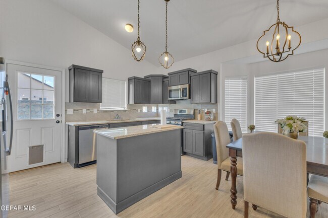 Building Photo - 14800 Sam Garcia Ave