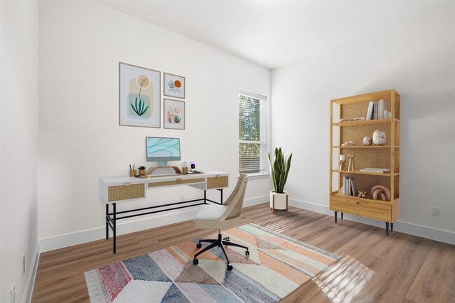 Building Photo - 112 Tolima Dove St