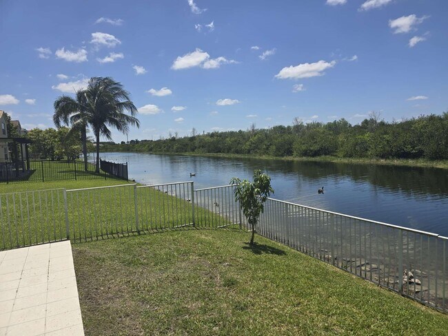 Building Photo - 2755 SW 165th Ave