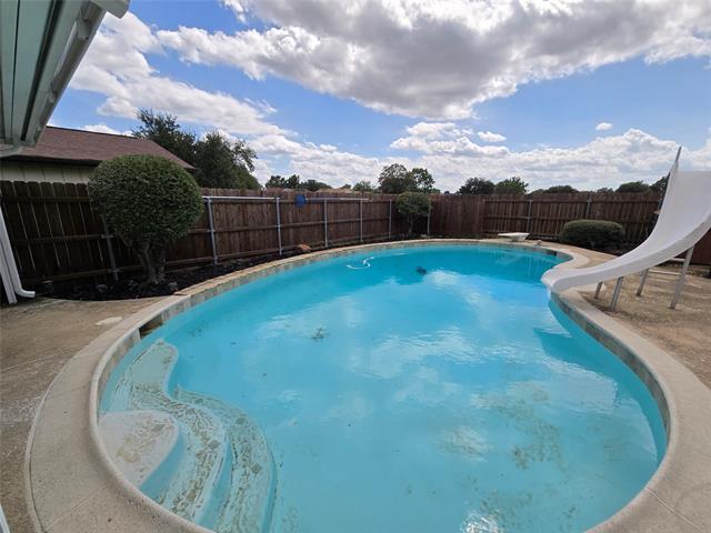 Building Photo - 553 Doral Pl