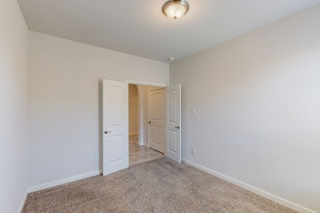 Building Photo - Well Appointed Four Bedroom in Desirable Community of Ryan Meadows, Denton Texas