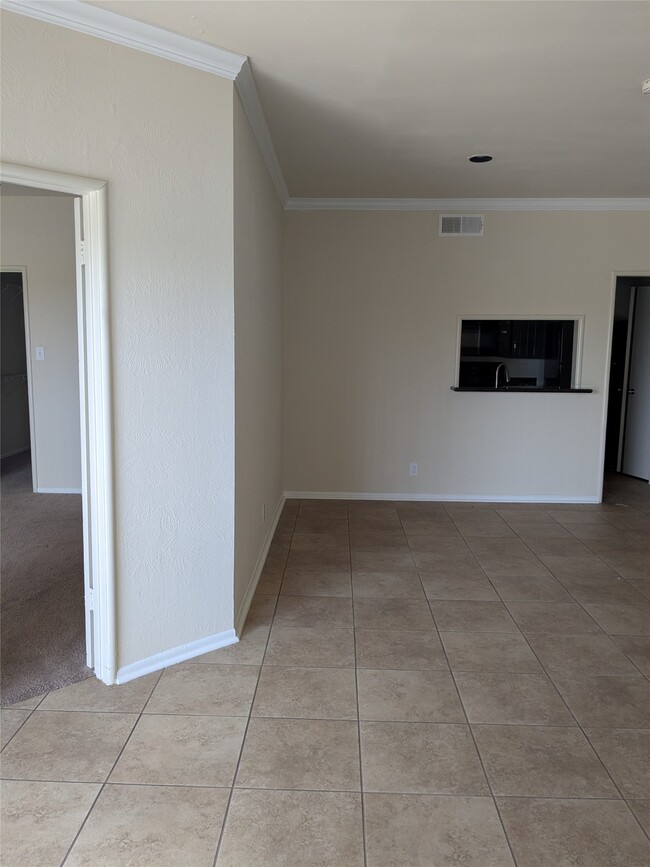 Building Photo - 1302 Marina Bay Dr