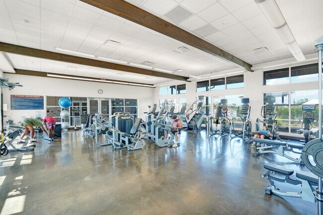 Building Photo - 30023 Vallonea Oak