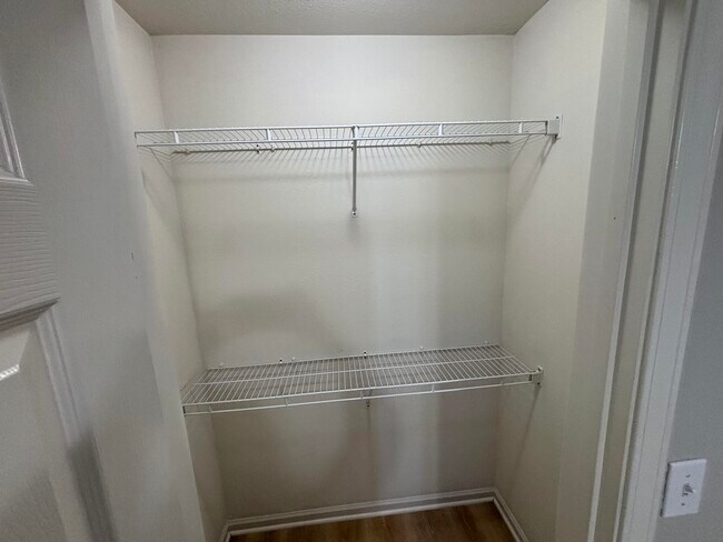 Building Photo - 4012 Snowy Owl Dr