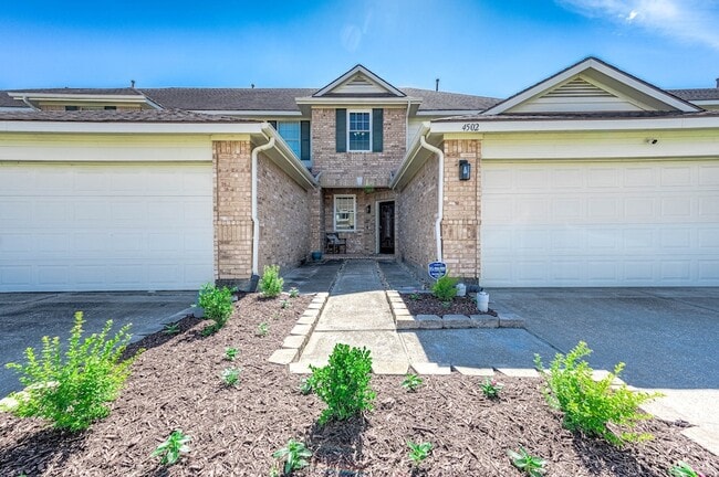 Building Photo - 4502 Park Trail Ln