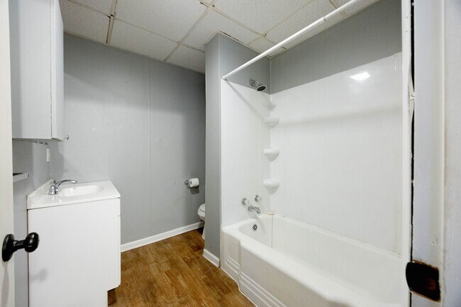 Building Photo - 117 S Belvidere Ave