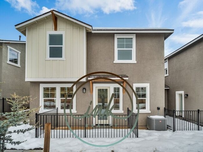 Building Photo - Brand New Townhouses in Gardnerville