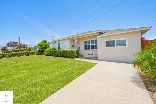 Building Photo - Bright 3BR Rosemead Rental: Self-Contained Unit with Private Entry & Driveway Parking
