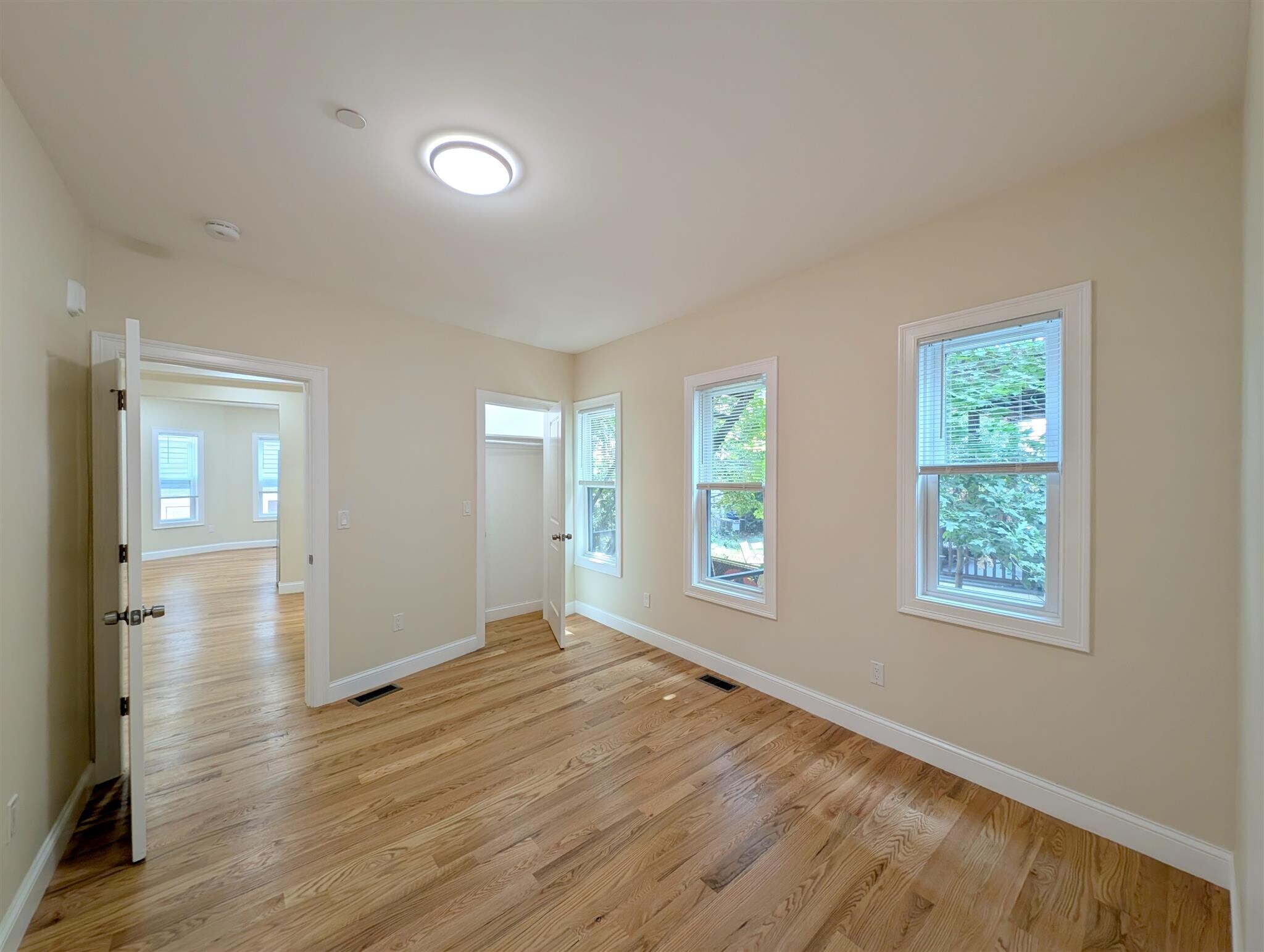 Building Photo - 20 Holyoke Rd