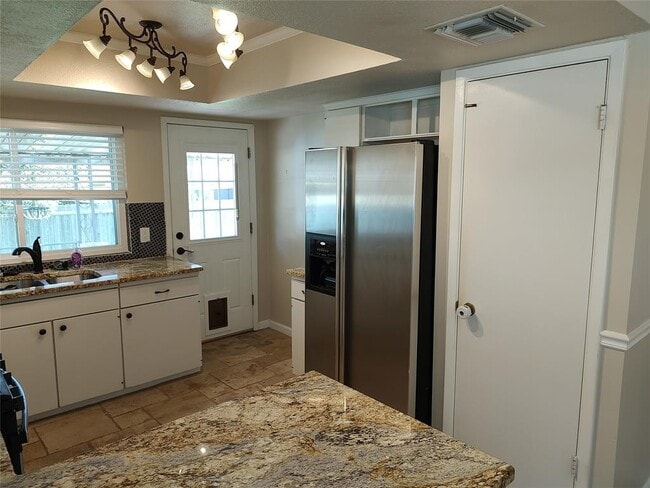 Building Photo - 11701 Shoshone Dr