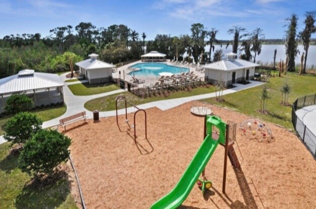 Building Photo - 8365 Lookout Pointe Dr