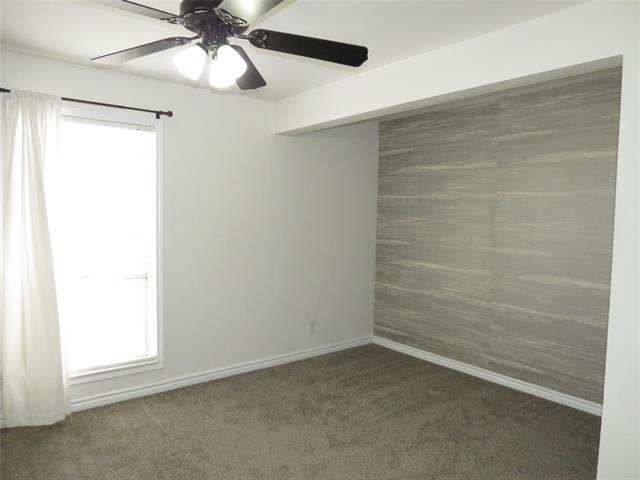 Building Photo - 1234 Briarcove Dr