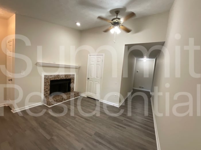 Building Photo - 2784 Coventry Green SE