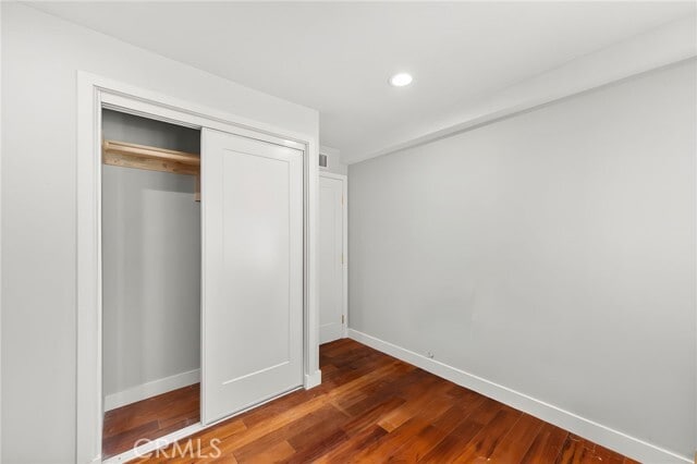 Building Photo - 3860 Amberly Dr
