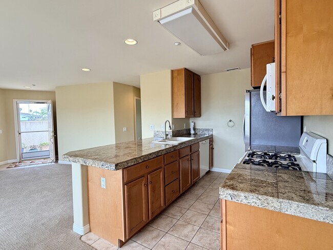 Building Photo - 4966 Dunes Cir