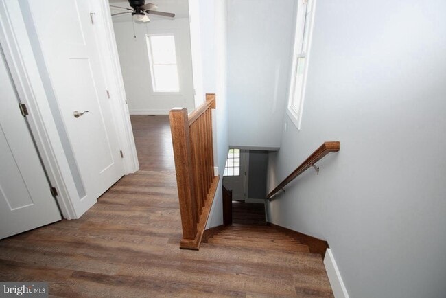 Building Photo - 306 Main St