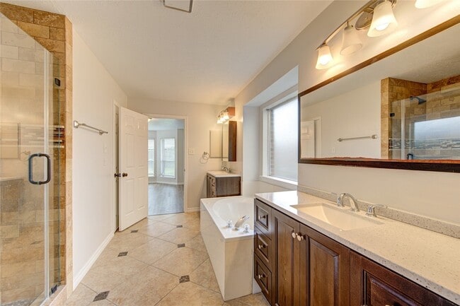 Building Photo - 14123 Torrey Forest Dr