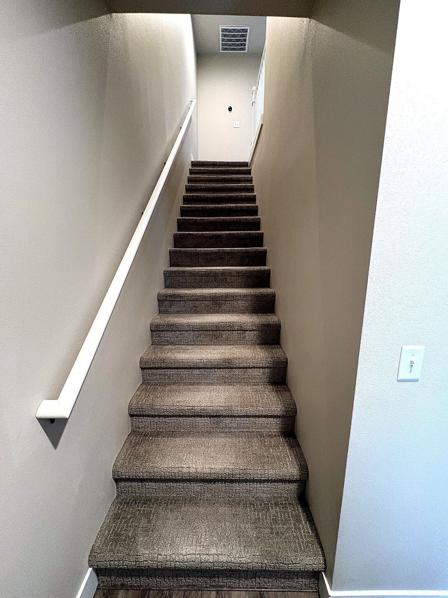 Building Photo - 2600 Racquet Ln