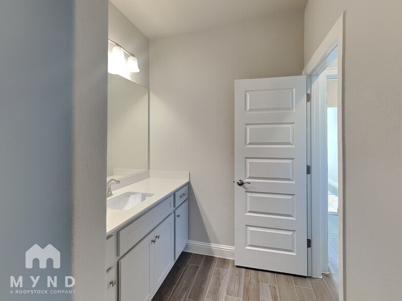 Building Photo - 2605 Sam Bass Rd