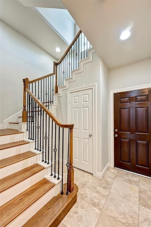 Building Photo - 2514 Maxroy St