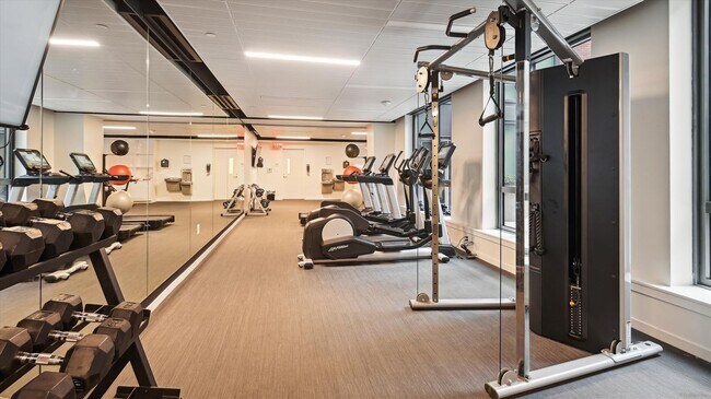 Building Photo - Fabulous 1 Bed/1 Bath condo at The Avidian in Navy Yard!