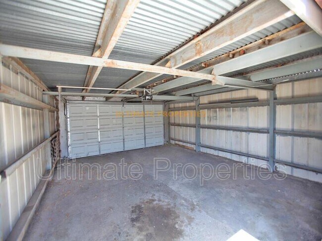 Building Photo - 4126 W Colter St