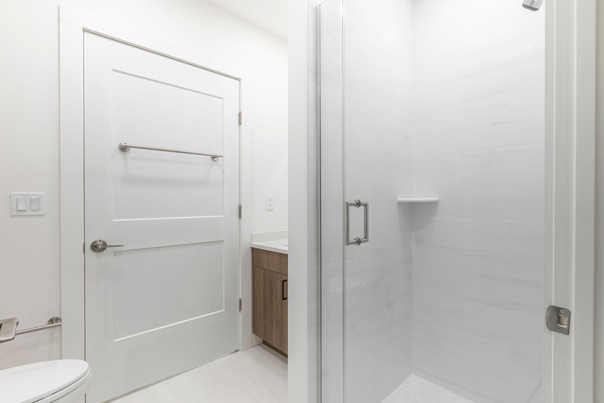 Building Photo - 319 Broadway