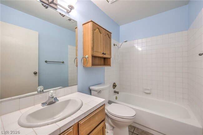 Building Photo - 5068 Jeffreys St