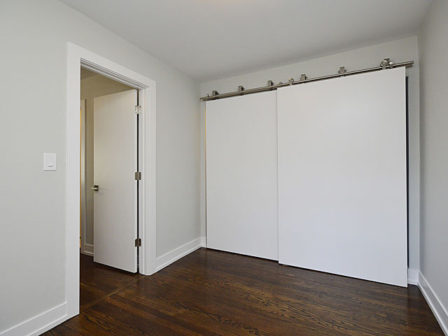 Building Photo - One Bed Apartment in the heart of Edgewater
