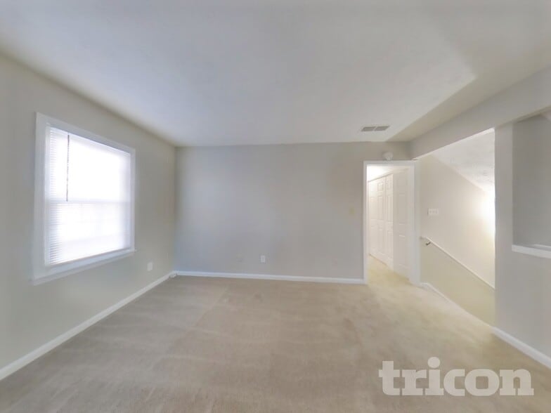 Building Photo - 2796 Mountbery Dr