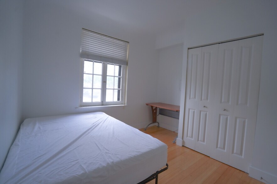 Building Photo - 611 Westgate Ave