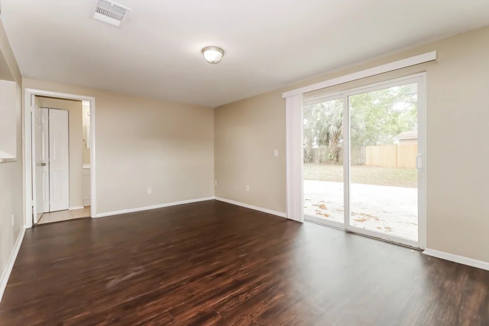 Building Photo - 6417 Willow Wood Ct