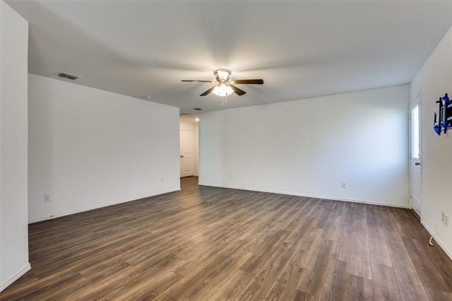 Building Photo - 742 Trestle Dr