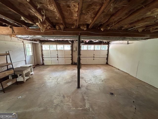 Building Photo - 1015 Castlewood Dr