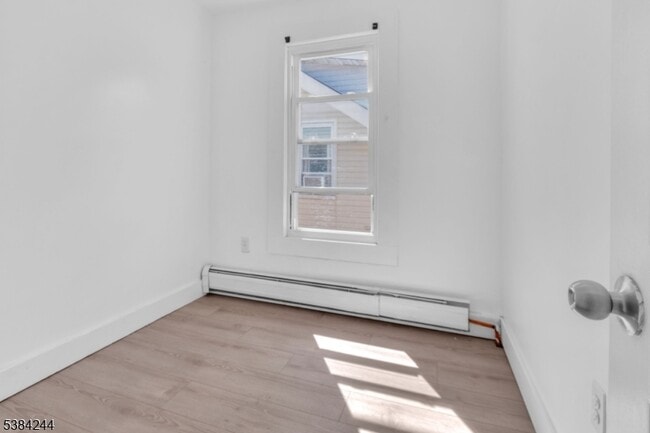 Building Photo - 47 Parkview Terrace
